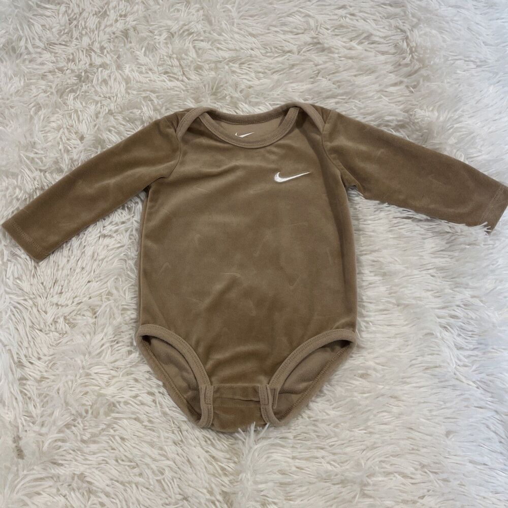 Nike Baby Velour Long Sleeve Bodysuit One Piece Size 9 Months